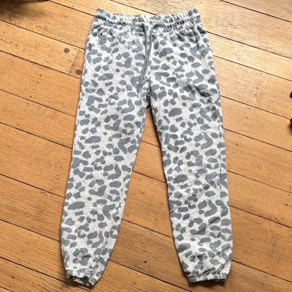 Z Supply Pants - Z Supply Grey Leopard Print Joggers French Terry Sweatpants XS Athleisure
